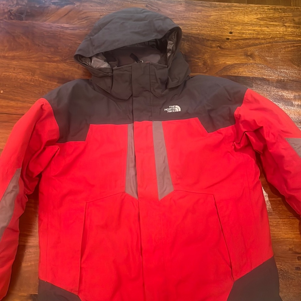 The North Face Boys Size Large Ski/Snowboard Coat